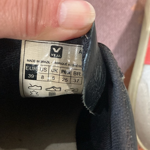 Veja 2 pairs, Black Leather & Blue Metallic Sneakers Size 8 - Picture 8 of 9